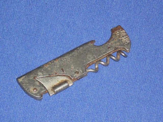 Daiktas Senas alaus/vyno buteliu atidarytuvas