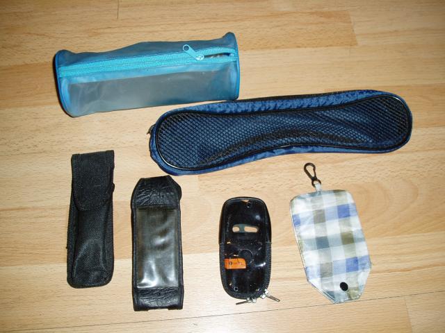 Daiktas Įvairūs futliarai  (už visus 2€)