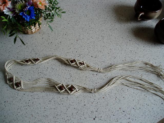 Daiktas Diržas arba kaklo papuošalas 2€