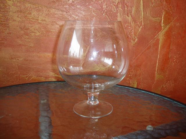 Daiktas Didelė taurė 3€