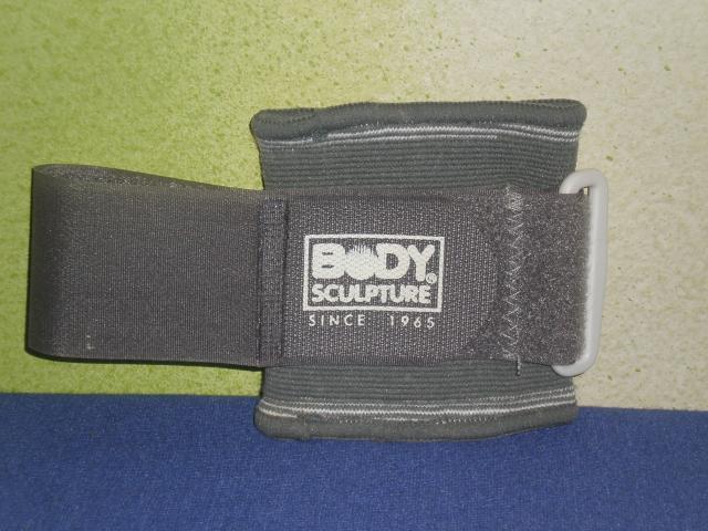 Daiktas ,,Body sculpture" rankos rieso medziagine imaute sprtui ar pasitempus