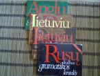 Daiktas Lietuviu, anglu, rusu gramatikos lenteles.