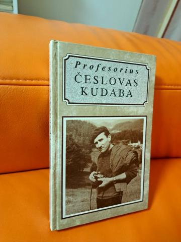 Daiktas Profesorius Česlovas Kudaba 3€