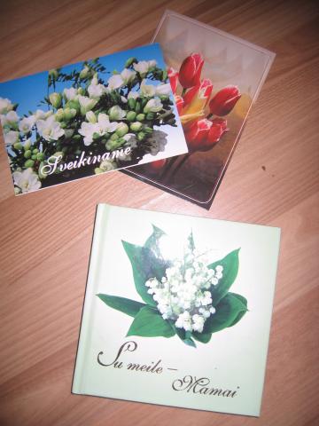 Daiktas Sveikinimų knyga mamai + 2 atvirutės dovanų