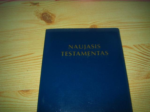 Daiktas Naujasis Testamentas :)