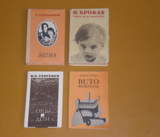 Daiktas Knygos seimai, vaiku auginimui, buiciai ir pan.