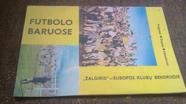 Daiktas futbolo baruose  1988m 2e