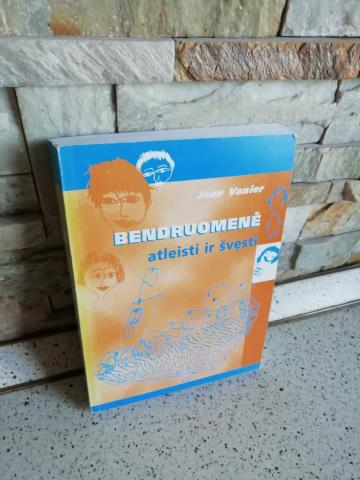 Daiktas Bendruomenė: atleisti ir švęsti  4€