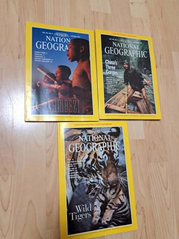 Daiktas trys National geographic žurnalai anglų kalba 2,50€