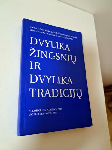 Daiktas Dvylika žingsnių ir dvylika tradicijų 3€
