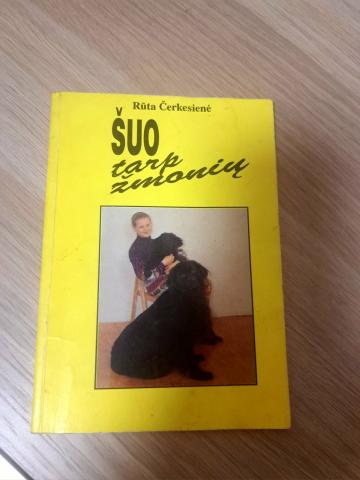 Daiktas Šuo tarp žmonių 1,50€