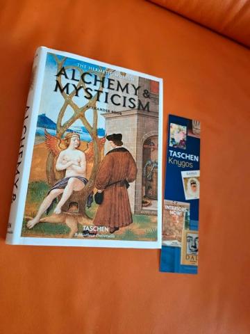 Daiktas Alchemy & mysticism  16€