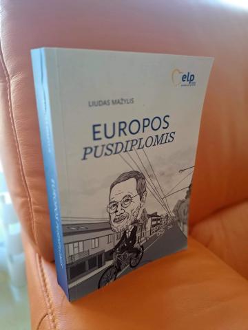 Daiktas Europos pusdiplomis 4€