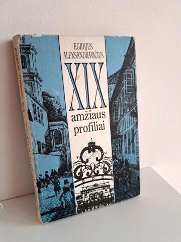 Daiktas XIX amžiaus profiliai 3€