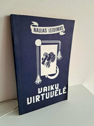 Daiktas receptų knyga Vaikų virtuvėlė 1€