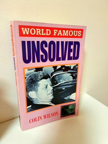 Daiktas World famous Unsolved 4€