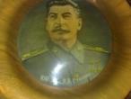 Daiktas J.Stalino portretas-lekste