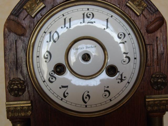 Daiktas antikvarinis laikrodis