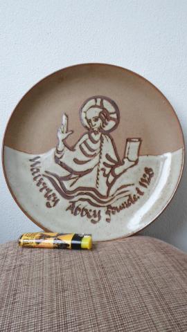 Daiktas dekoratyvinė lėkštė.