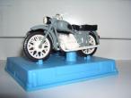 Daiktas Iešakau 1/24 motociklo jiems kazkur apie 25metus