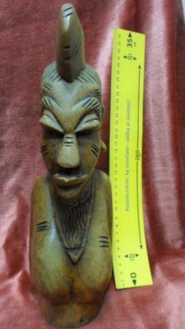 Daiktas medinis biustas 2