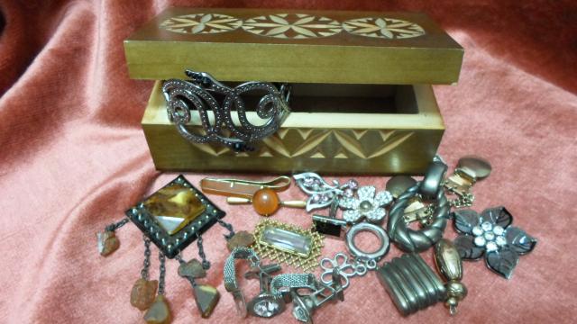 Daiktas dezute,papuosalai.