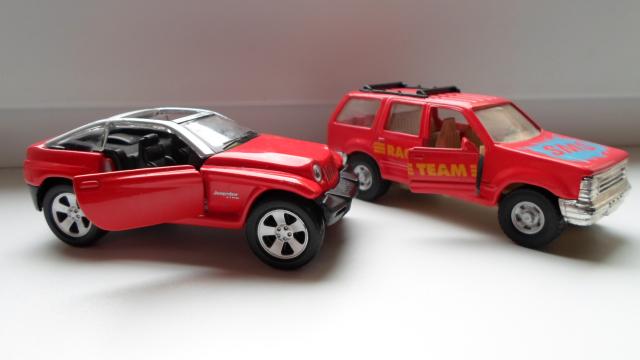 Daiktas 2 modeliukai