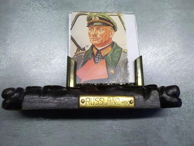 Daiktas Rėmelis. 1943m. Rytų fronto apkasų menas.