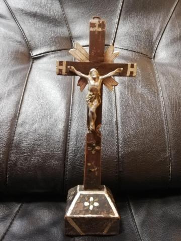 Daiktas senas medinis kryzius