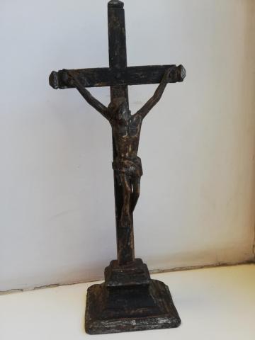 Daiktas senas medinis kryzius