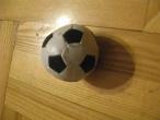 Daiktas futbolo kamuoliukas minkymui (kumščio dydžio)