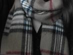 Daiktas Burberry tipo šalikas.