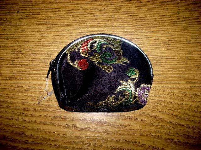 Daiktas nedidelė piniginė (rez.)