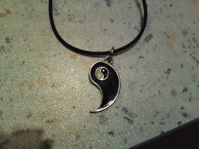 Daiktas gerio/blogio pakabukas