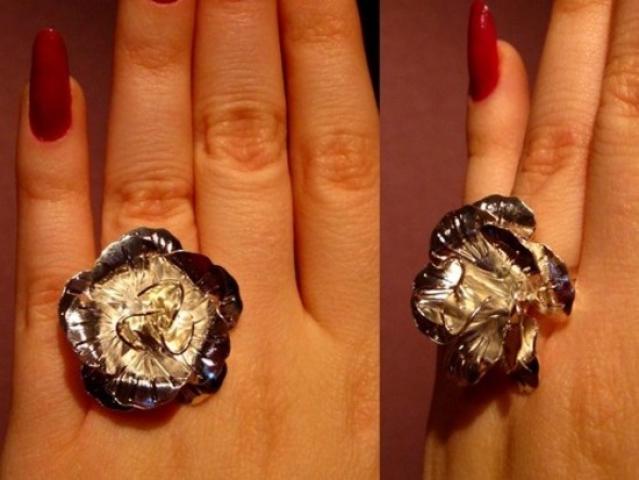 Daiktas metalinė rožė