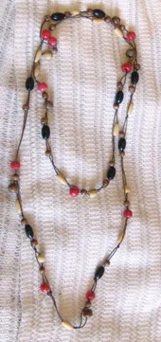 Daiktas mediniai karoliai