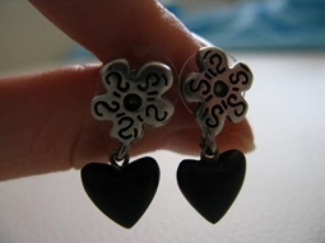 Daiktas Auskarai - gėlytės ir širdelės