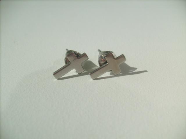 Daiktas Auskarai su kryžiumi