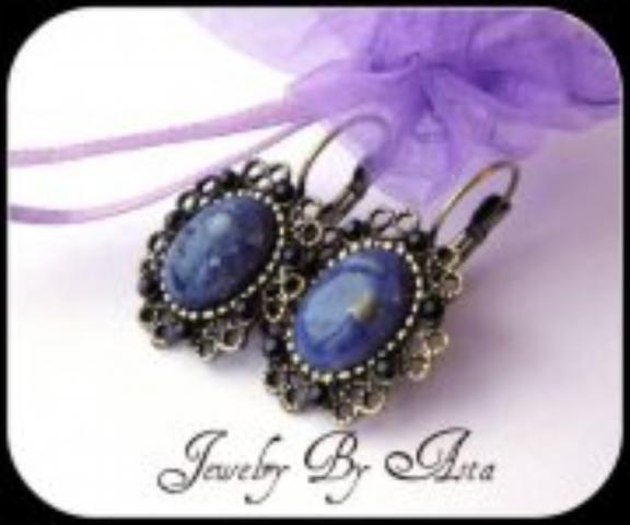 Daiktas Sendinto žalvario auskarai Akmenukas - Sodalitas.