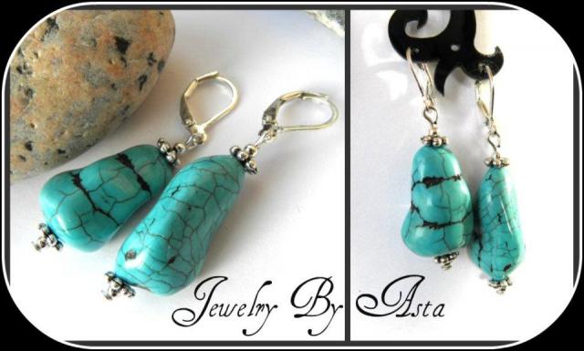 Daiktas Turkis. Ilgis 4.8 cm, Akmenukas 2.6 cm/1.3 cm