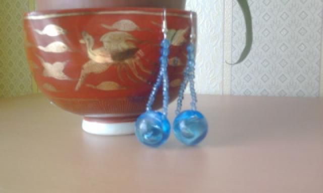 Daiktas Auskariukai mėlini kabantys kamuoliukai