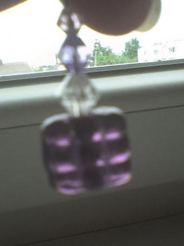 Daiktas violetiniai auskarai