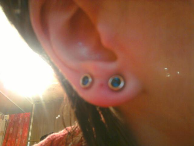 Daiktas Auskarai melynom akutem