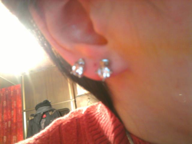 Daiktas Auskarai baltom akutem (Rezervuota)