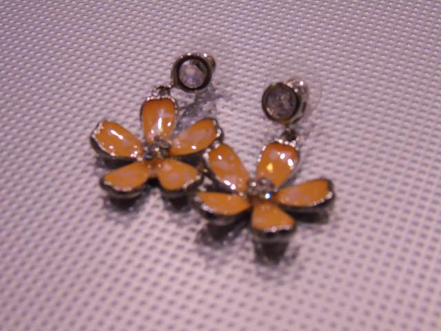 Daiktas Auskarai gėlytė