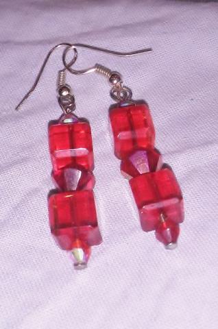 Daiktas Raudoni auskarai