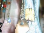 Daiktas kaklo papuošalas