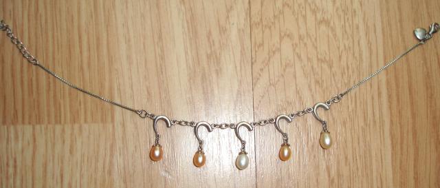 Daiktas grandinele ant kojos