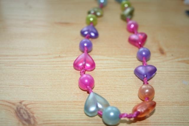 Daiktas spalvingas vėrinukas