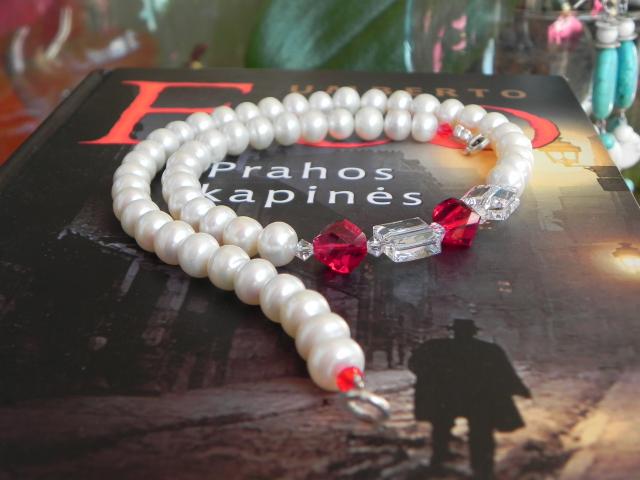 Daiktas Nuostabusis perlų kolje